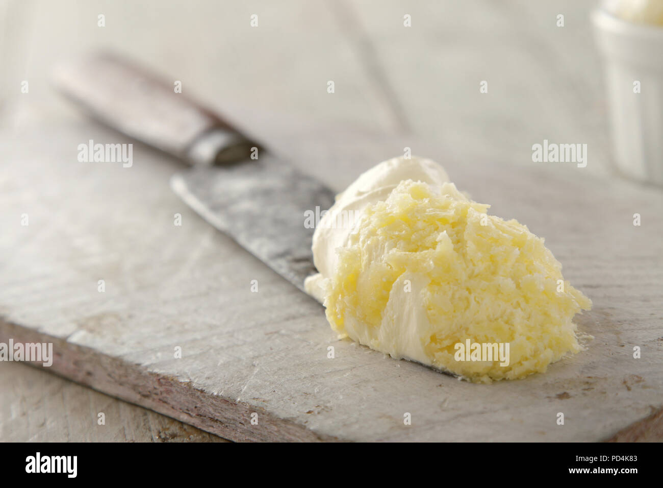 traditional English clotted cream Stock Photo Alamy