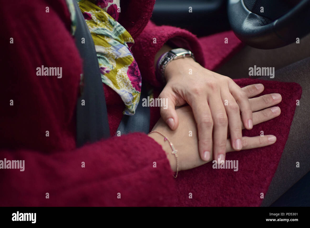 Detail shot woman hands using hi-res stock photography and images - Alamy