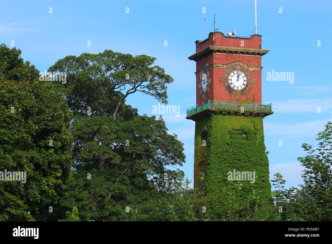 Seacroft clock tower hires stock photography and images Alamy