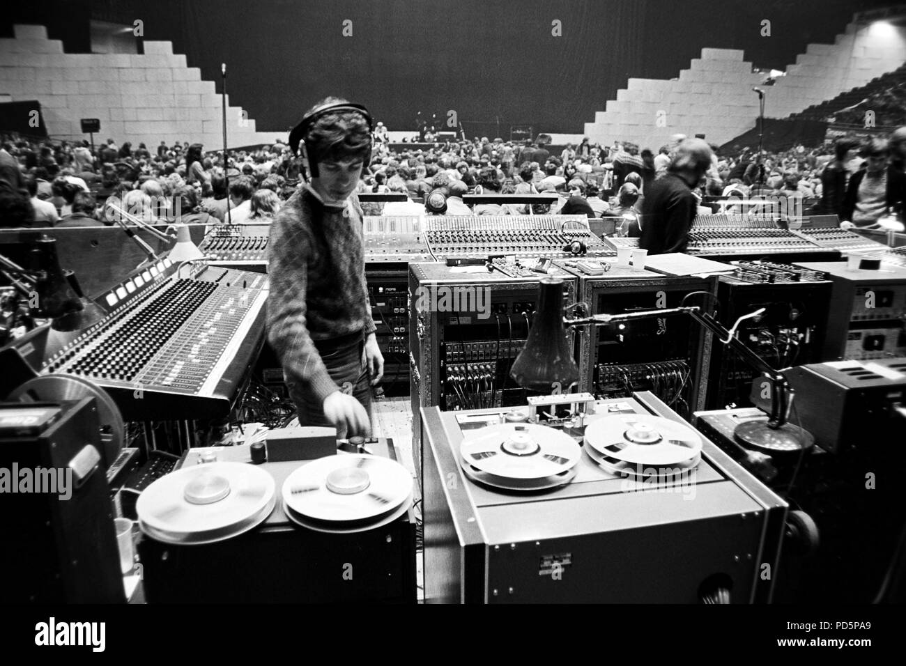 Dortmund, Germany, 20th. Feb.1981 - Sound system for the concert of the british psychedelic rock band Pink Floyd 'THE WALL' at the Westfalenhalle in Dortmund/Germany (digital image from a b/w-film-negative) Stock Photo