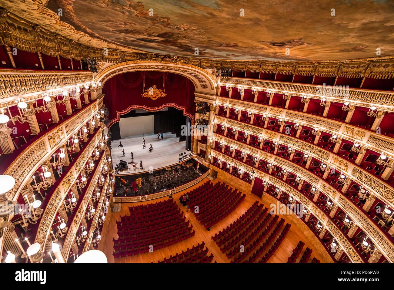Teatro di san carlo hi-res stock photography and images - Alamy