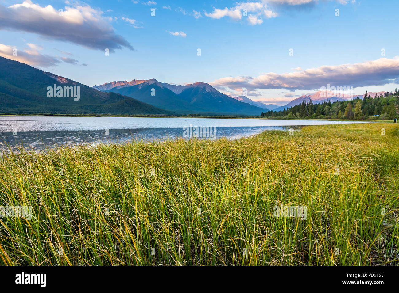Vermilion Lakes Sunrise Stock Photo Alamy