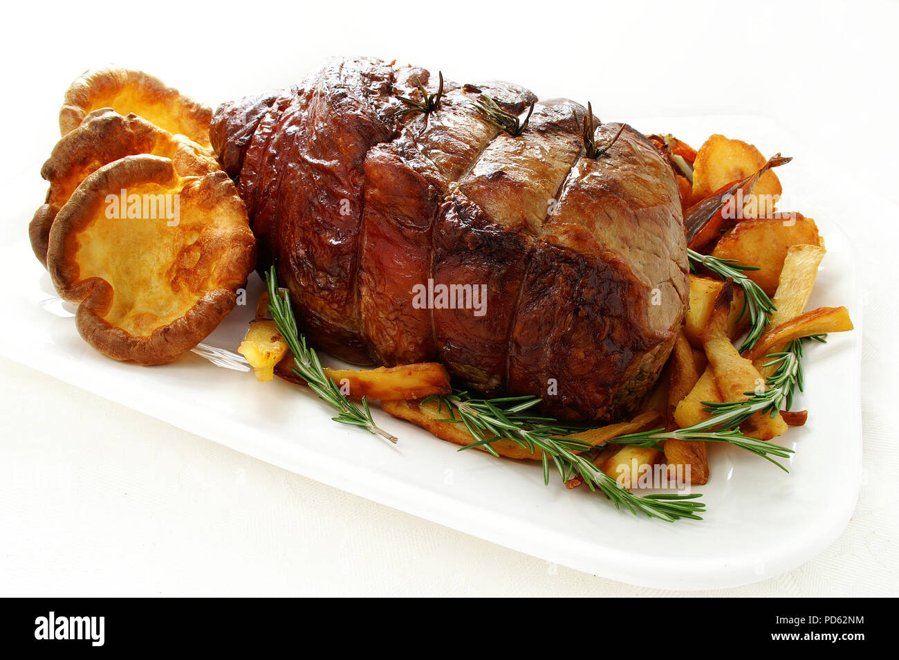 roasted beef joint dinner Stock Photo Alamy