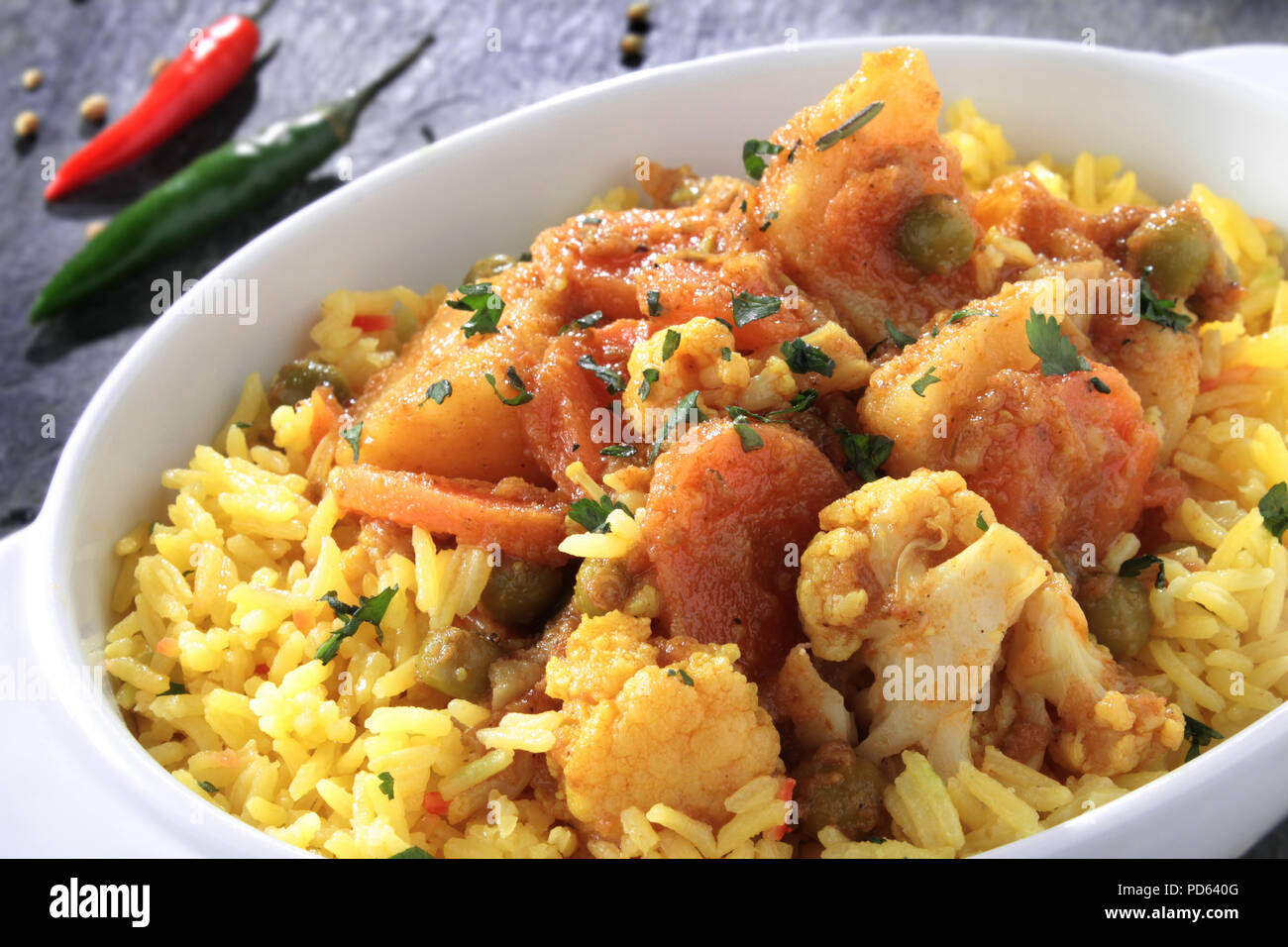 traditional indian curry meal Stock Photo - Alamy