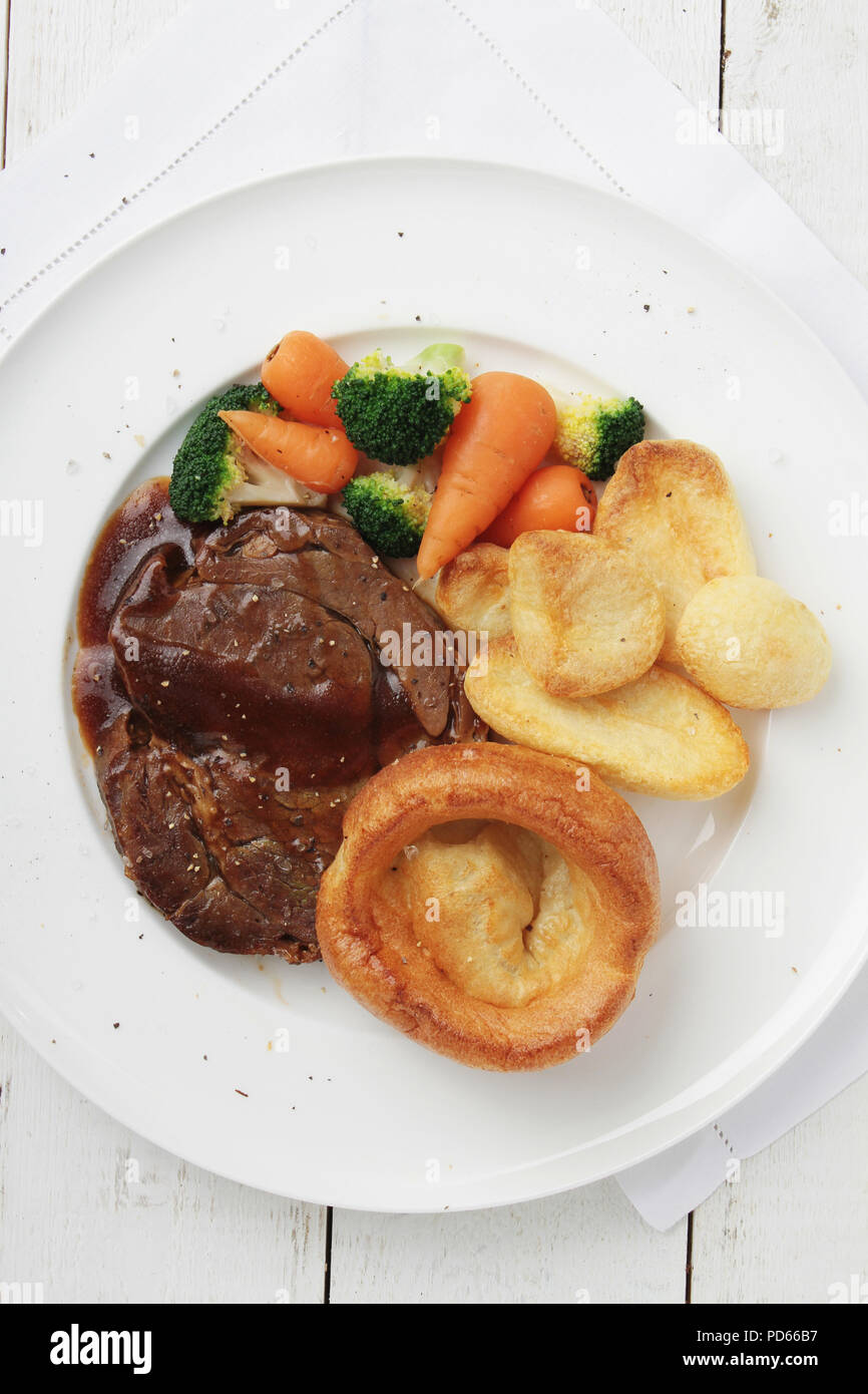 plated roast beef sunday lunch Stock Photo