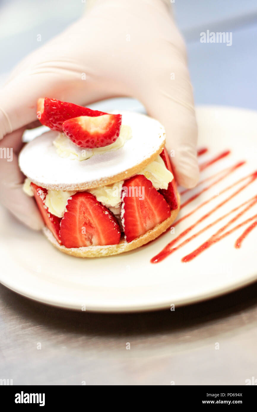 plated strawberry shortcake dessert Stock Photo - Alamy