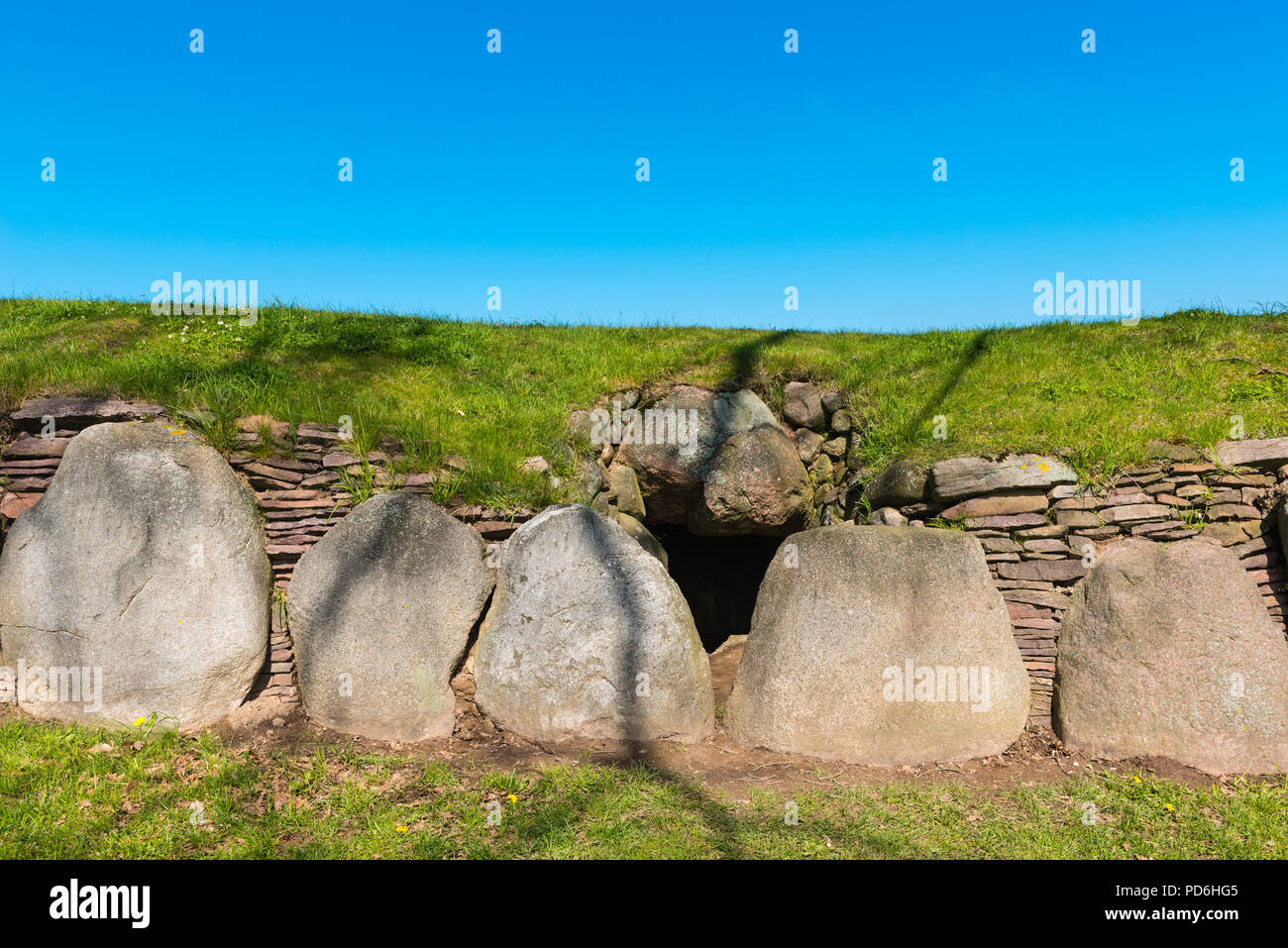 Burial site, entrance, stone age, about 2500 BC, passage tomb, archeological monument, Karlsminde, Waabs, Schwansen, Schleswig-Holstein, Germany, Stock Photo