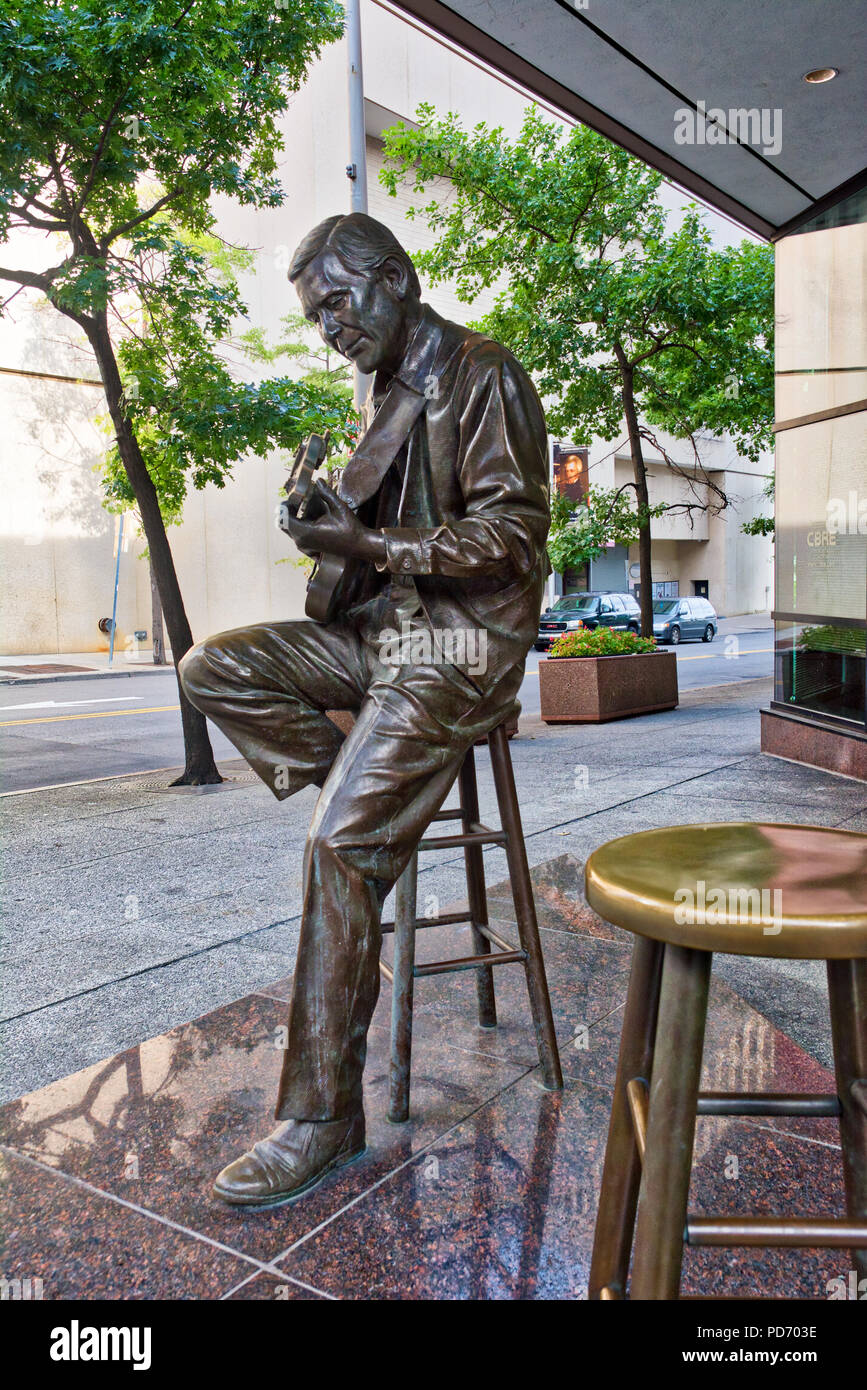 A bronze statue of country music legend Chet Atkins in Nashville, Tennessee, USA Stock Photo
