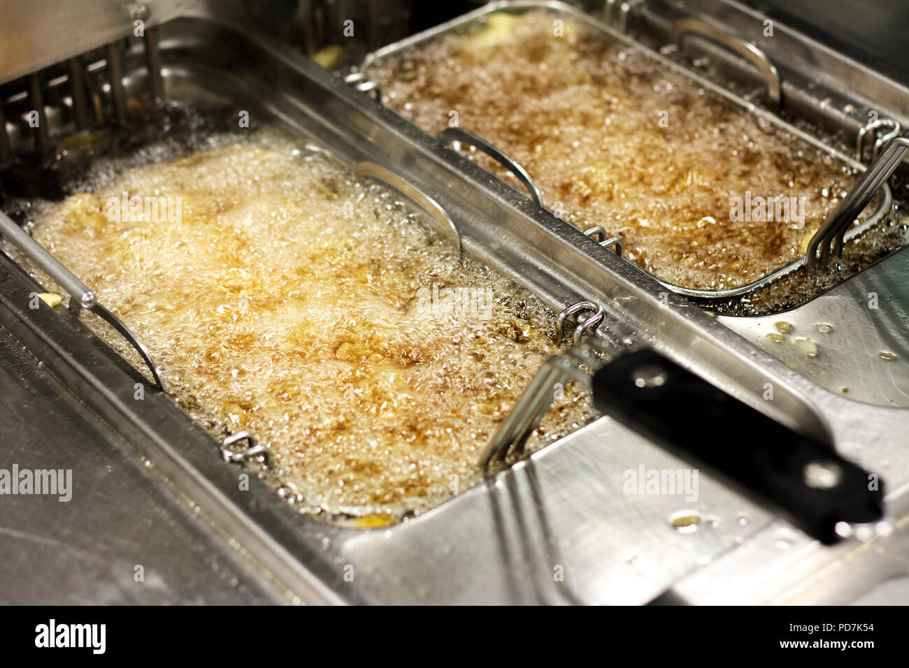 Deep fat hires stock photography and images Alamy