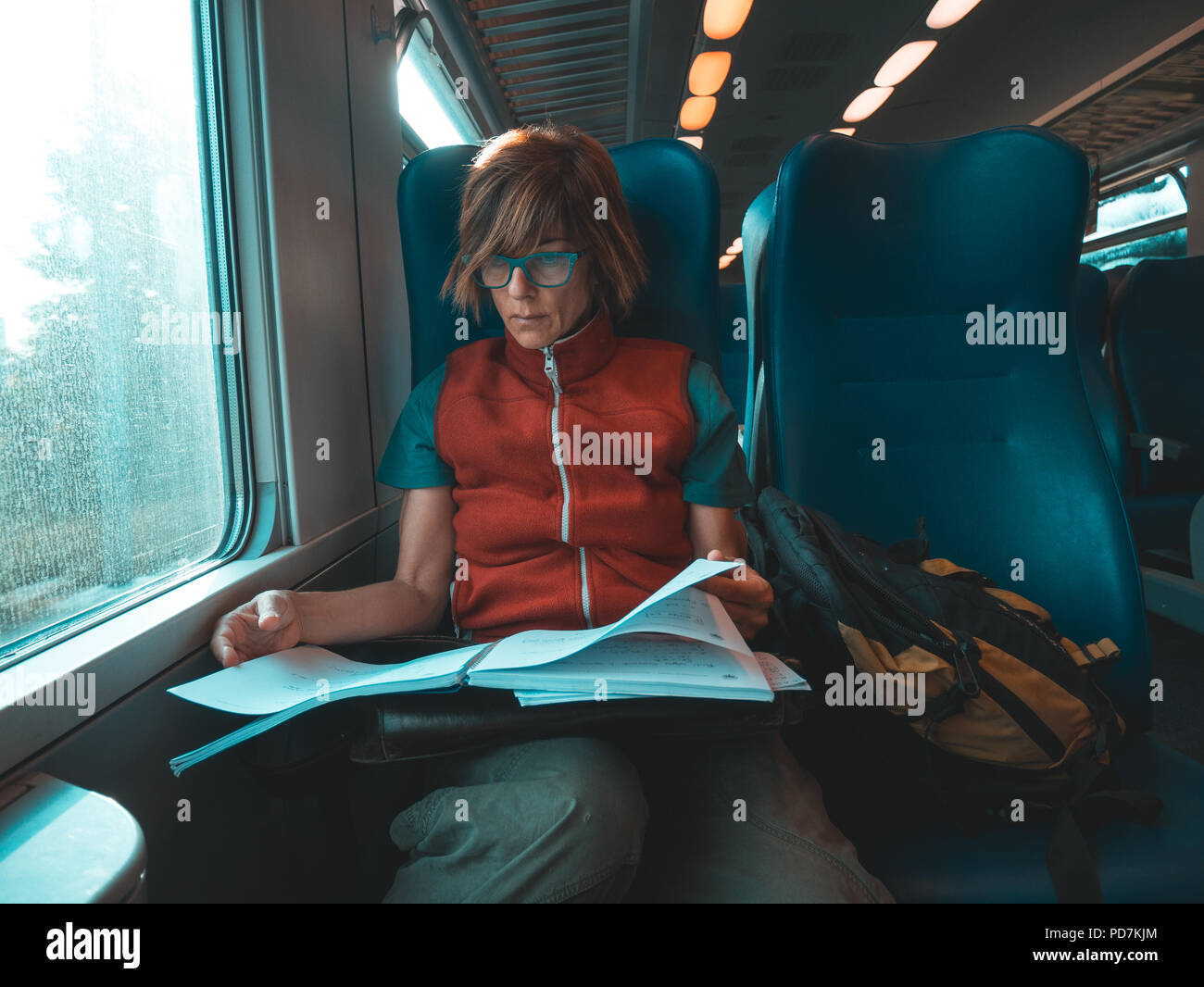 Social grading hi-res stock photography and images - Alamy