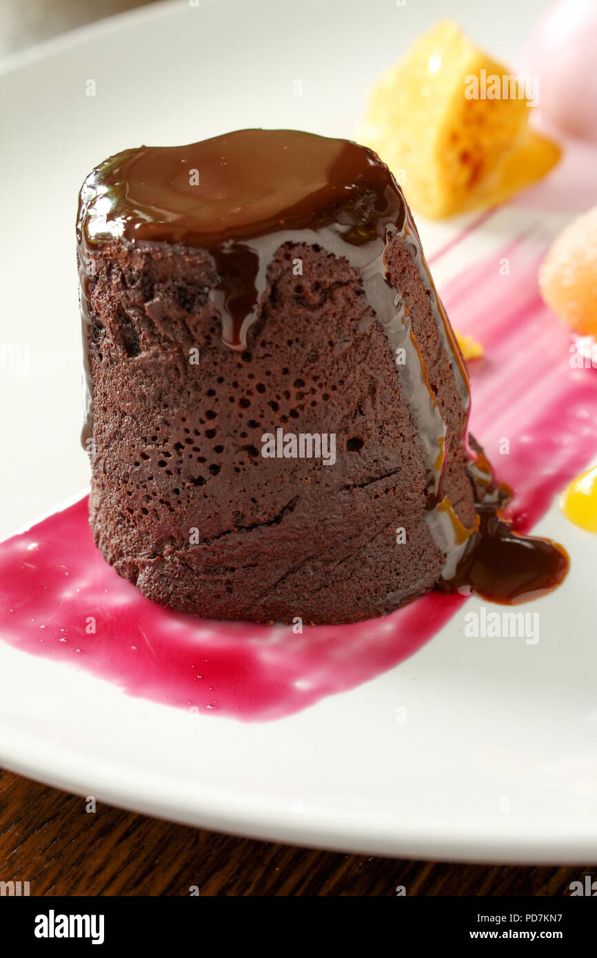 Gourmet chocolate dessert hires stock photography and images Alamy