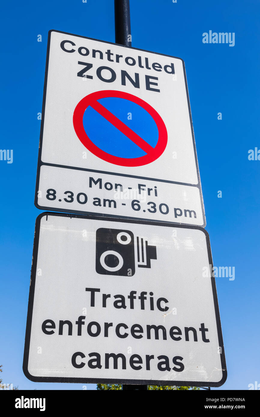 England, London, Controlled Zone Traffic Sign Stock Photo - Alamy