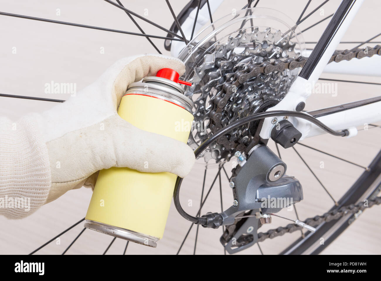 Lubricant bicycle hires stock photography and images Alamy