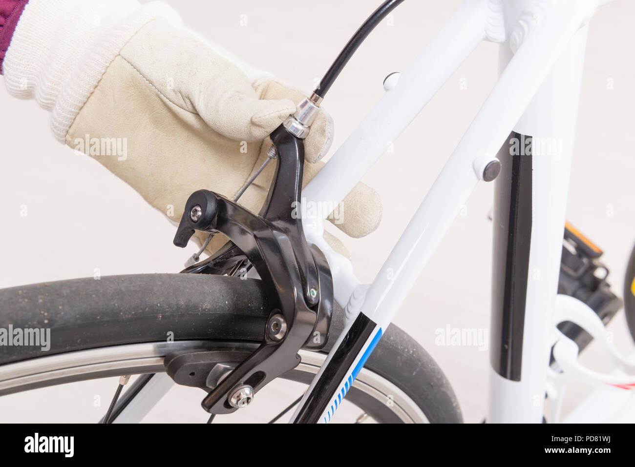 adjusting bicycle hand brakes