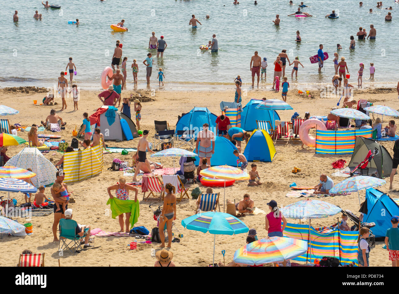 Lyme Regis, Dorset, UK. 7th August 2018. UK Weather Hot sunshine and