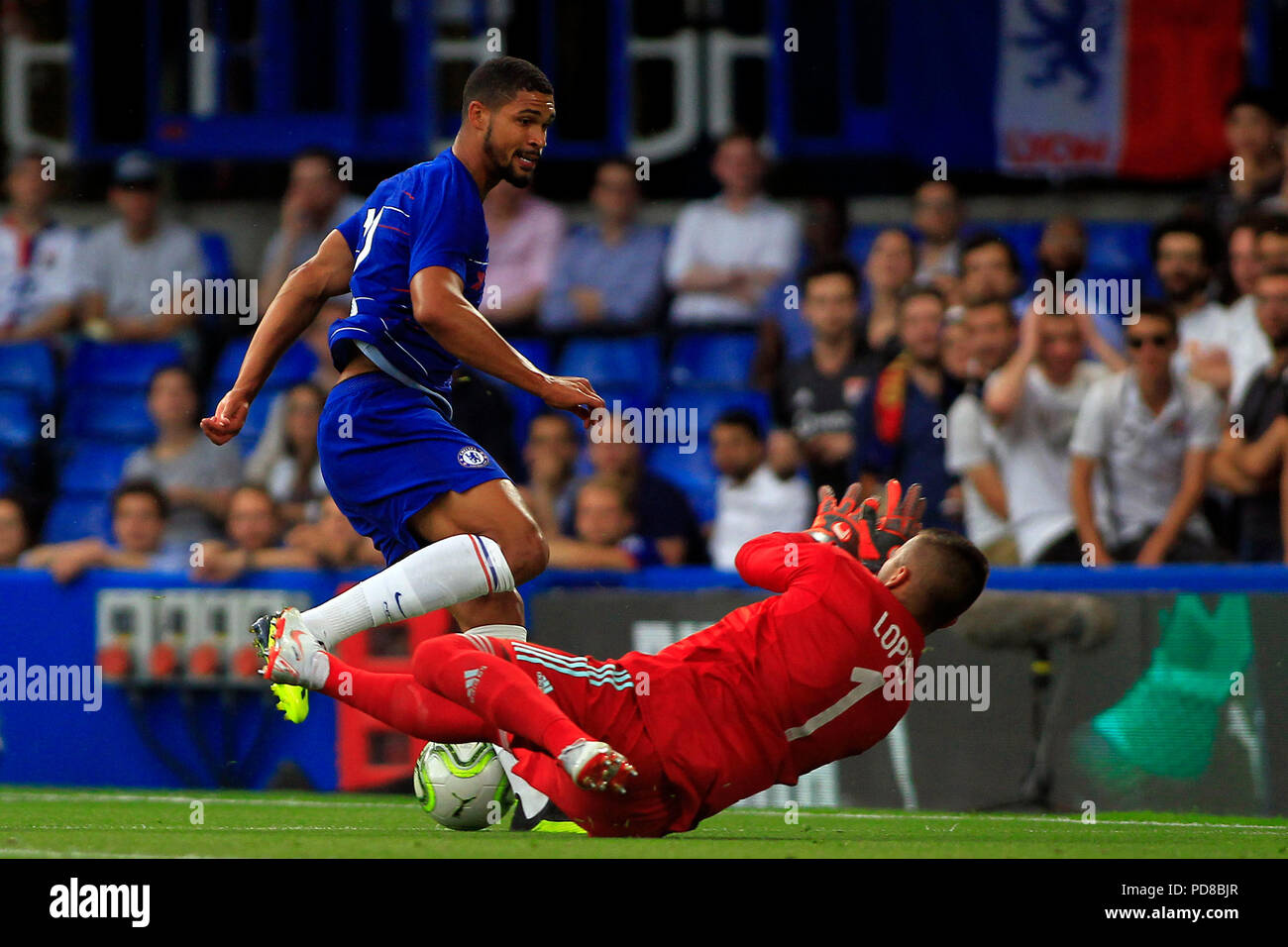 Ruben Loftus-Cheek of Chelsea (L) takes a shot at goal which is saved by Anthony Lopes , the goalkeeper of Olympique Lyonnais (R).  International Champions cup match, Chelsea v Lyon at Stamford Bridge in London on Tuesday 7th August 2018.  this image may only be used for Editorial purposes. Editorial use only, license required for commercial use. No use in betting, games or a single club/league/player publications. pic by Steffan Bowen/ Andrew Orchard sports photography/Alamy Live news Stock Photo