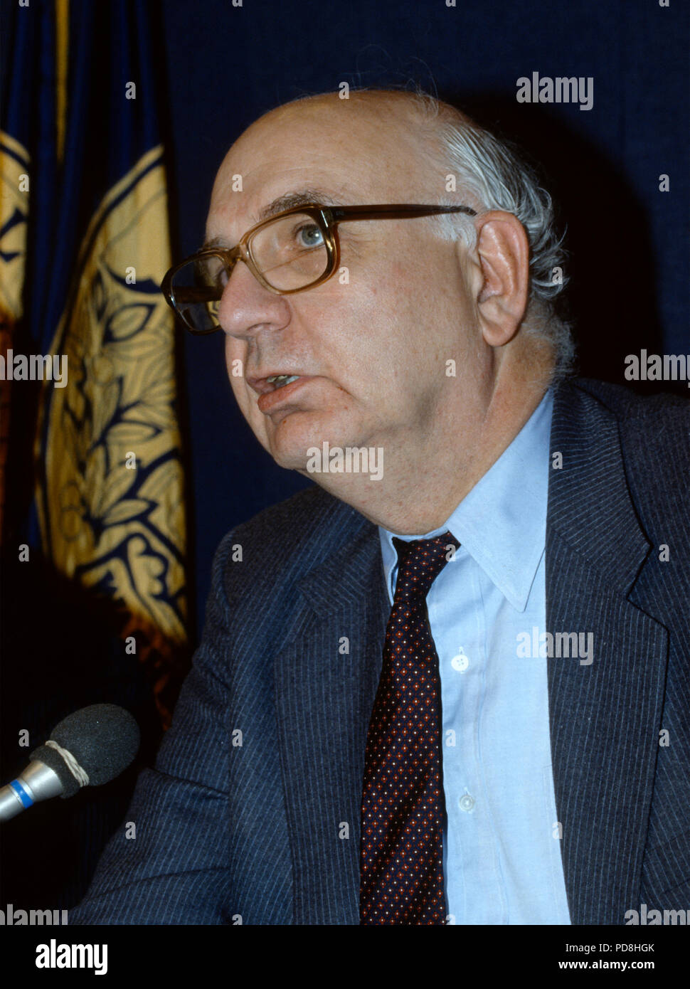 Volcker hi-res stock photography and images - Alamy