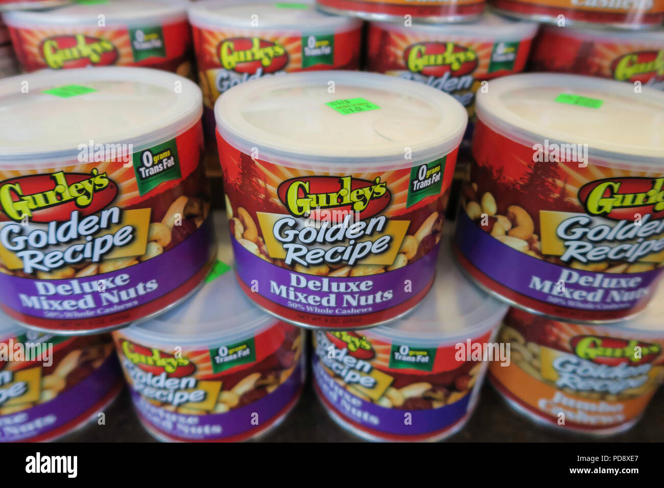 End aisle display at grocery store hires stock photography and images