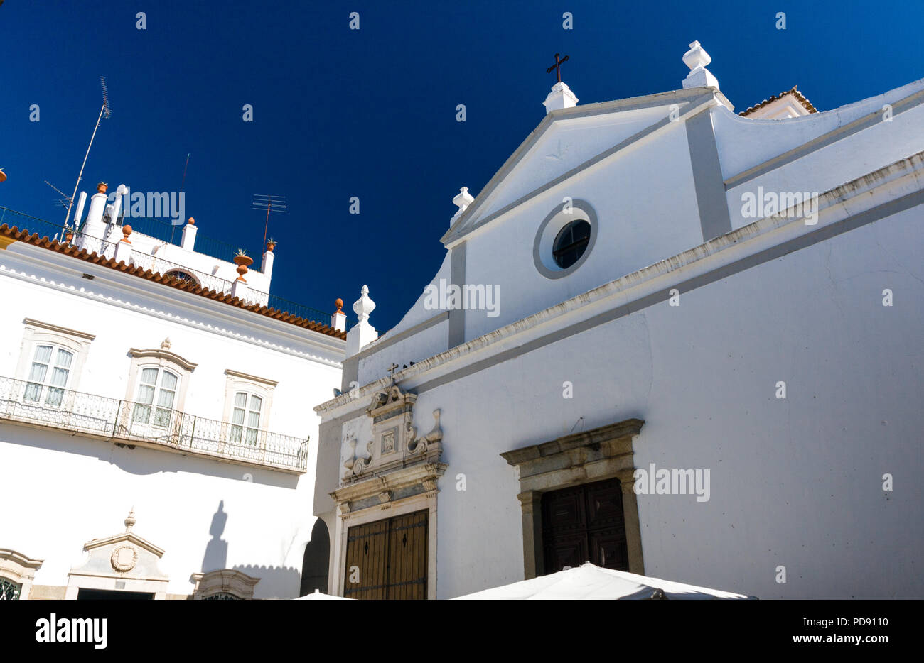 The St Vincent church in the historical center of Evora, Portugal Stock Photo