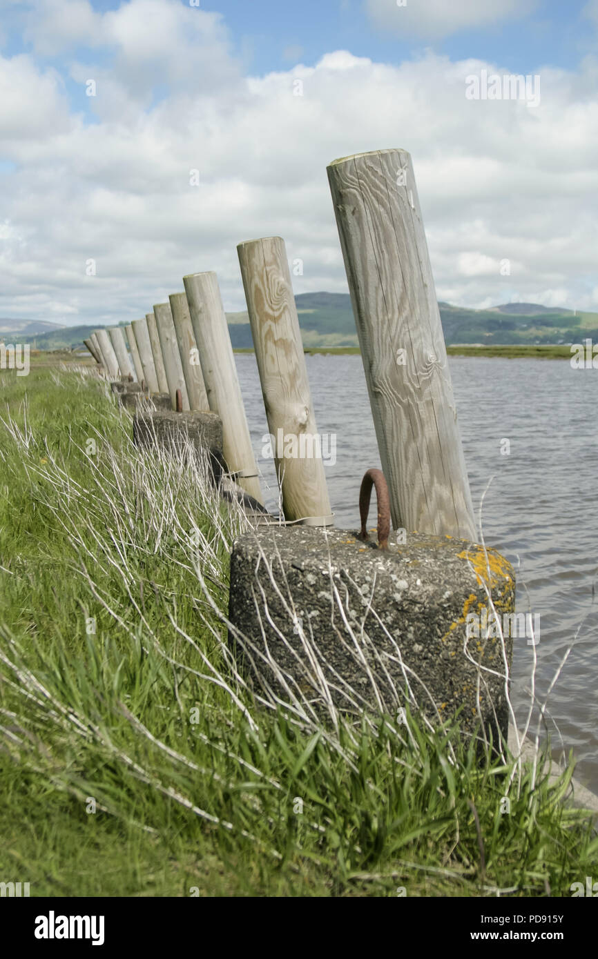 Wooden barrier fence hi-res stock photography and images - Alamy