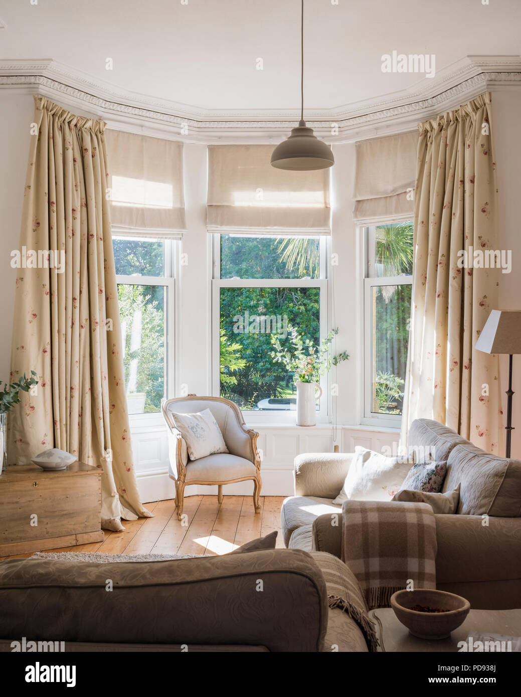 Victorian bay windows hires stock photography and images Alamy