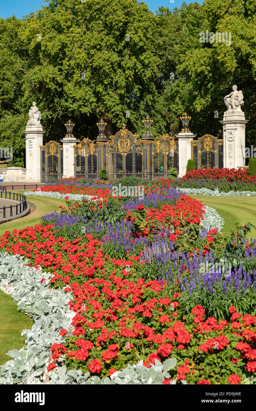 Green park london buckingham hires stock photography and images Alamy