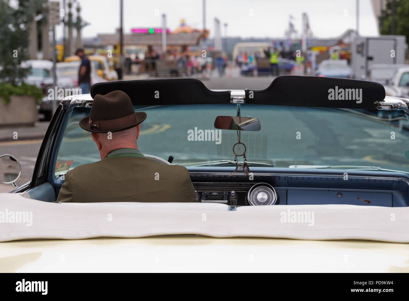 Open Top Car High Resolution Stock Photography And Images Alamy Open Top Car High Resolution Stock Photography And Images Alamy