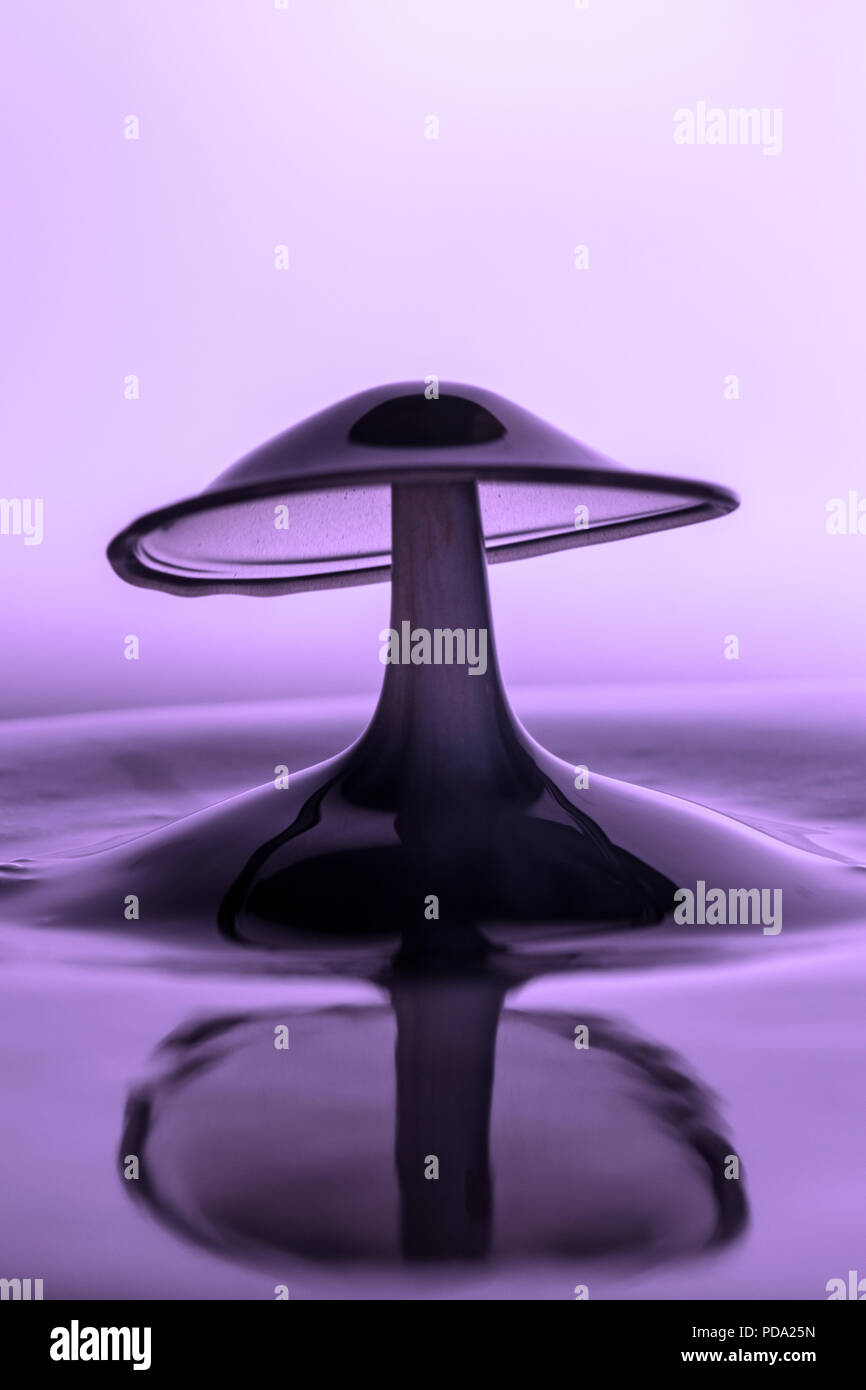 Waterdrop photography creating splash art Stock Photo Alamy