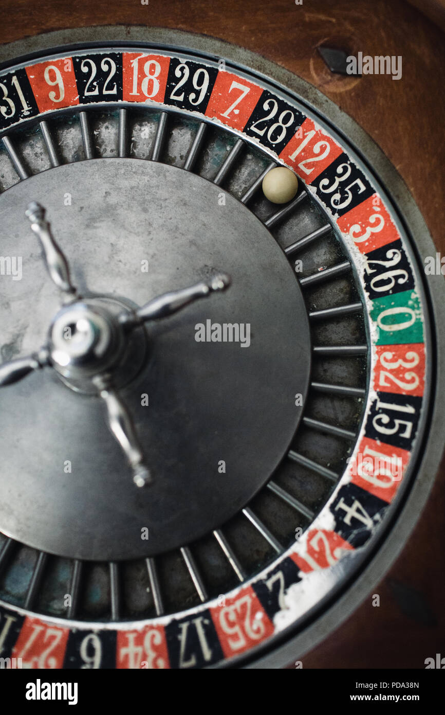 Roulette table casino spinning hires stock photography and images Alamy
