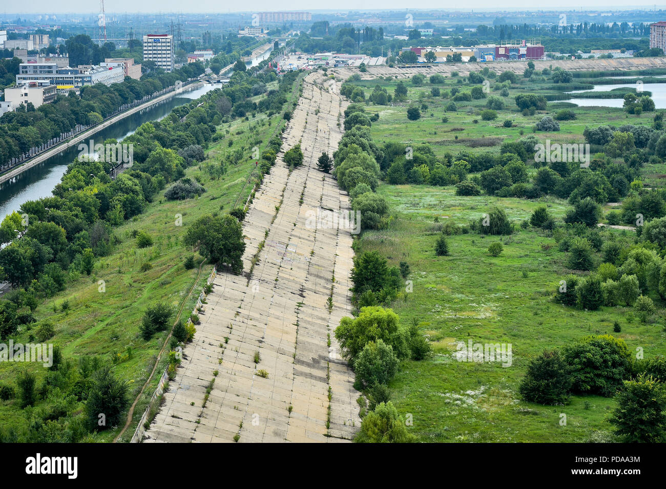 Forskelle organisere Mig selv Aerial view of the Vacaresti Nature Park in Bucharest Stock Photo - Alamy