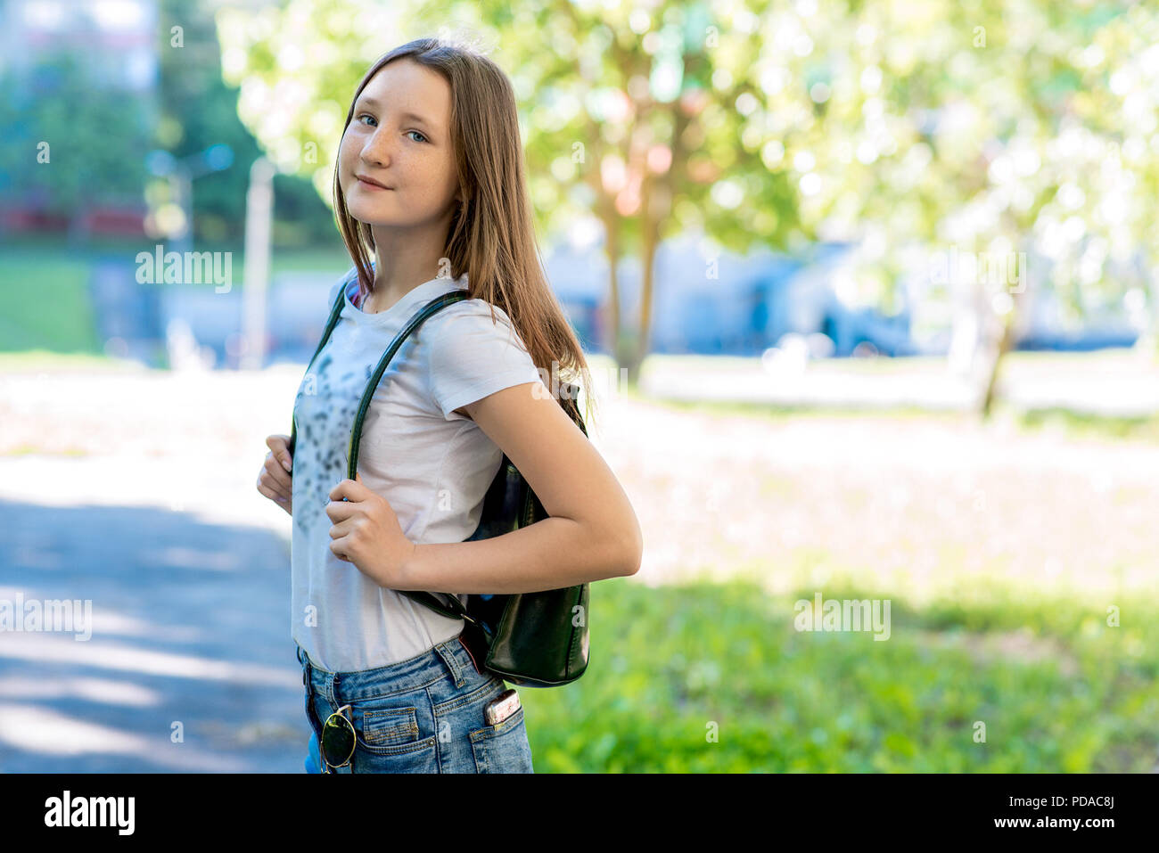Schoolgirl Free