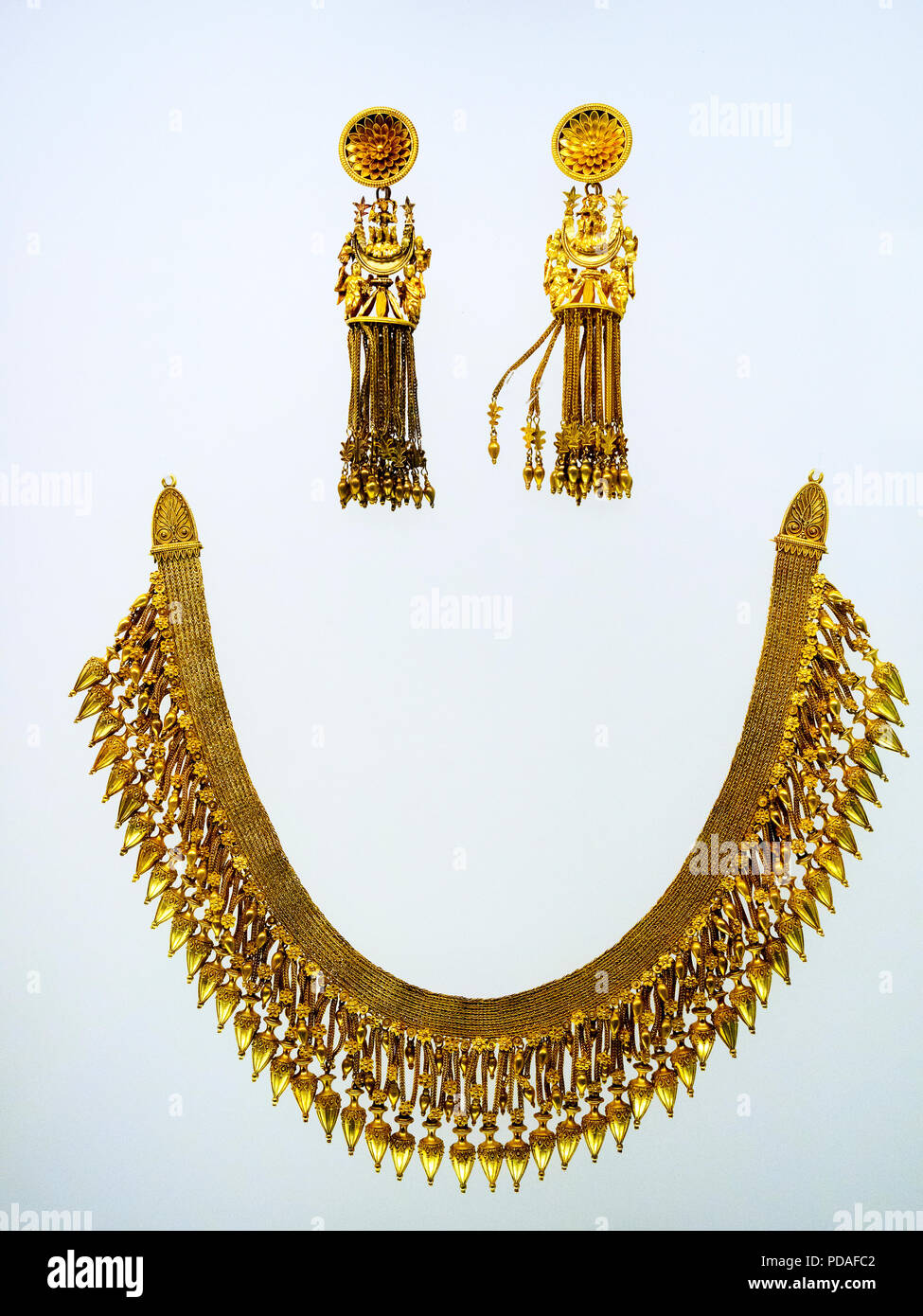 Etruscan jewelry VII century BC- National Etruscan Museum of Villa Giulia - Rome, Italy Stock Photo