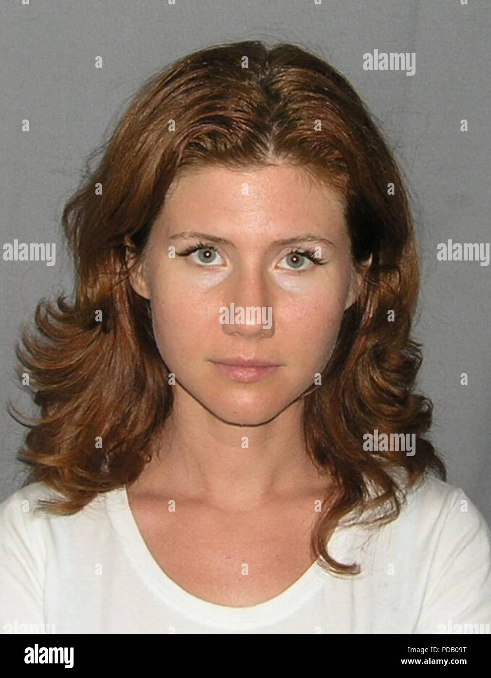 Sasha bilan guruh jinsiy aloqa Banyoda yalangoch qizlarga qarash