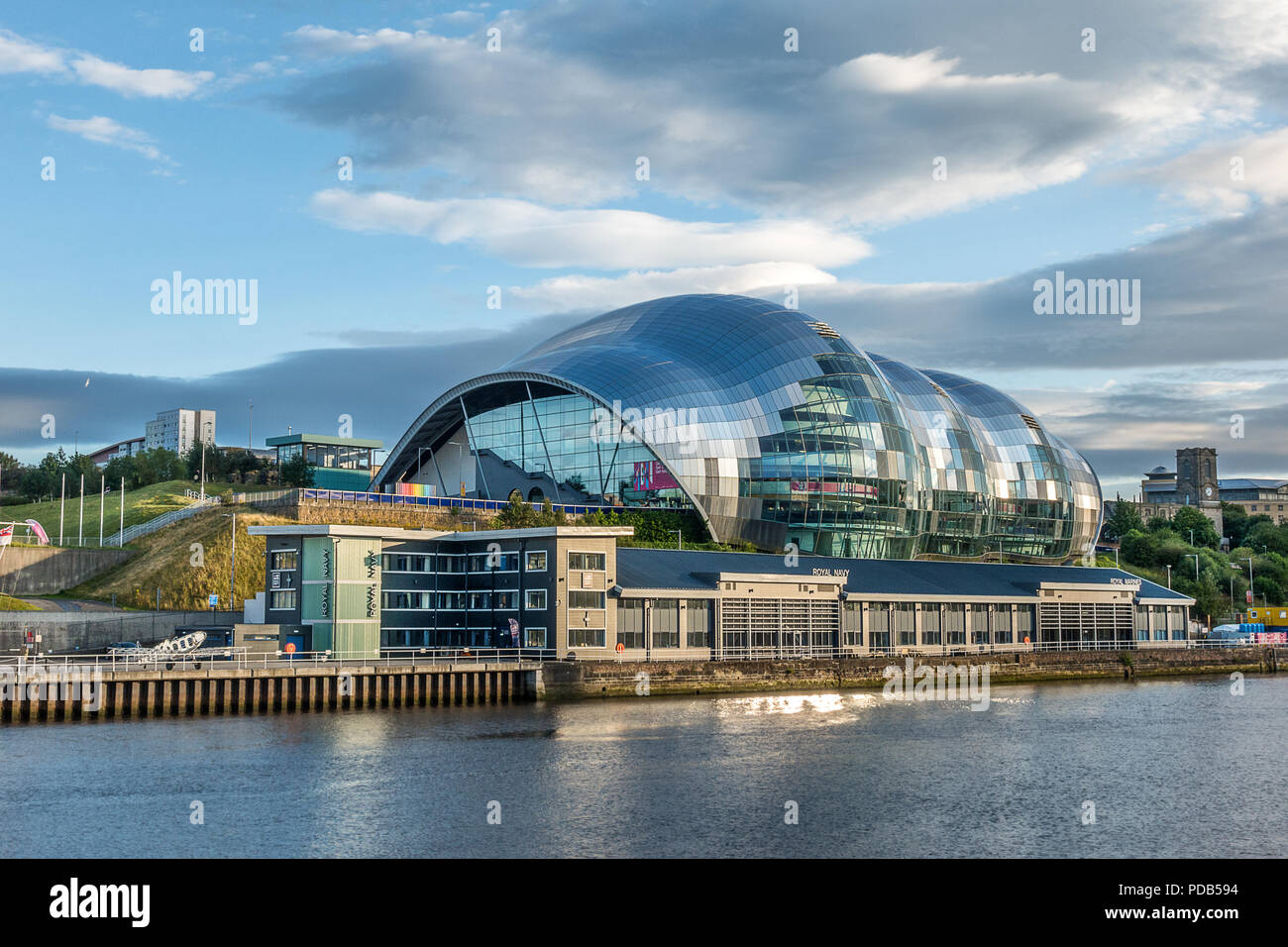 Looking across the River Tyne to the Sage and Baltic in Gateshead Stock Photo