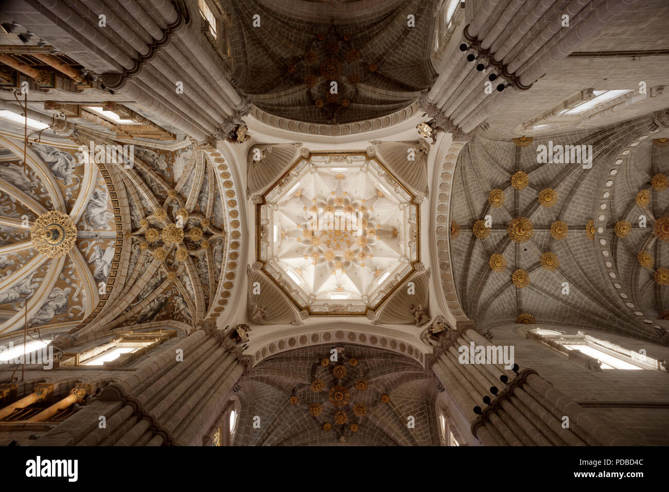 Tarazona, Kathedrale. Blick in die Kuppel. Mudéjarstil und Gothik. Gewölbe Stock Photo