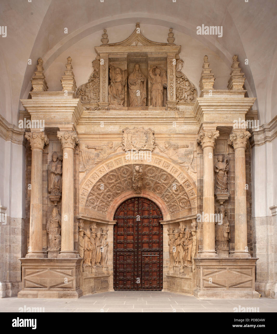 Tarazona, Kathedrale. Renaissanceportal. Mudéjarstil und Gothik. Stock Photo