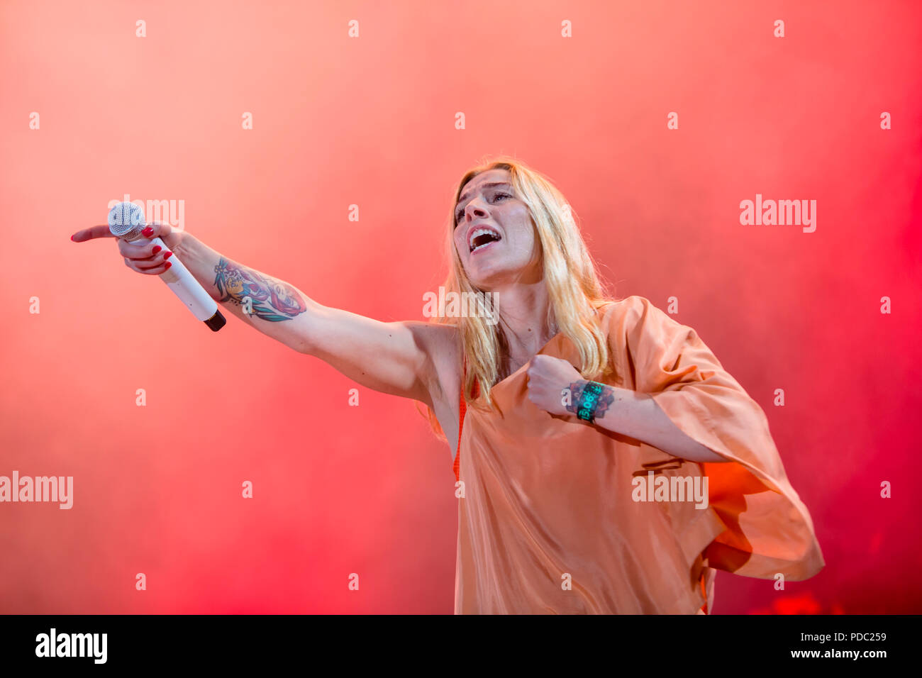 Norway, Bergen - June 15, 2018. The Norwegian singer, songwriter and  musician Gabrielle Susanne Solheim Leithaug is best known just as Gabrielle  and here performs a live concert during the Norwegian music