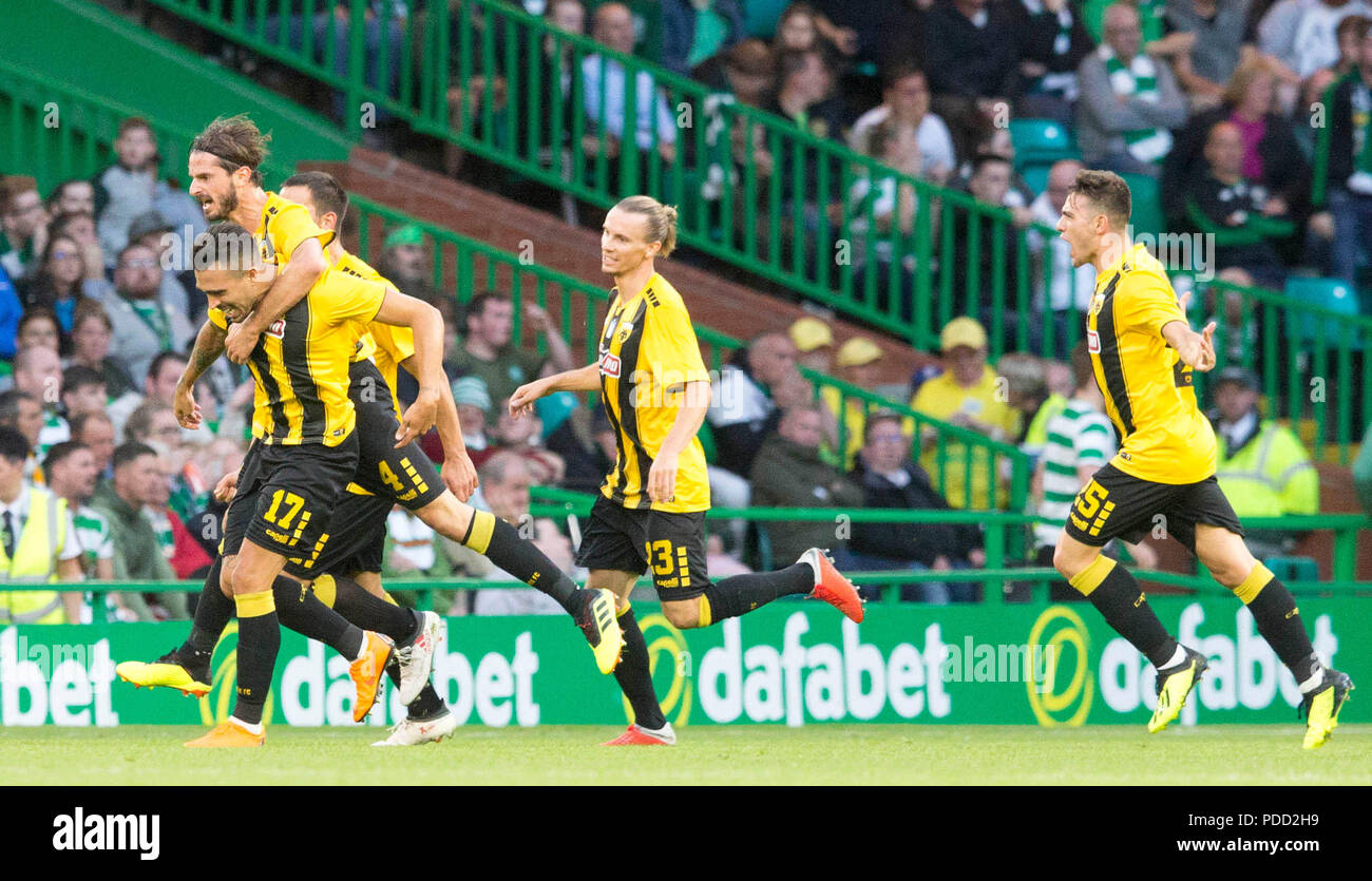 AEK Athens Victor Klonaridis (left) celebrates scoring his side's first  goal during the UEFA Champions League third qualifying round, first leg  match at Celtic Park, Glasgow Stock Photo - Alamy