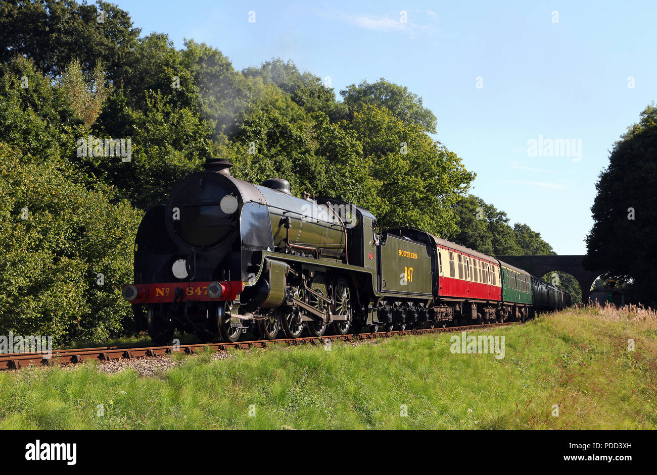 847 approaches Horsted Keynes on the Bluebell Railway on 7.9.16 Stock ...