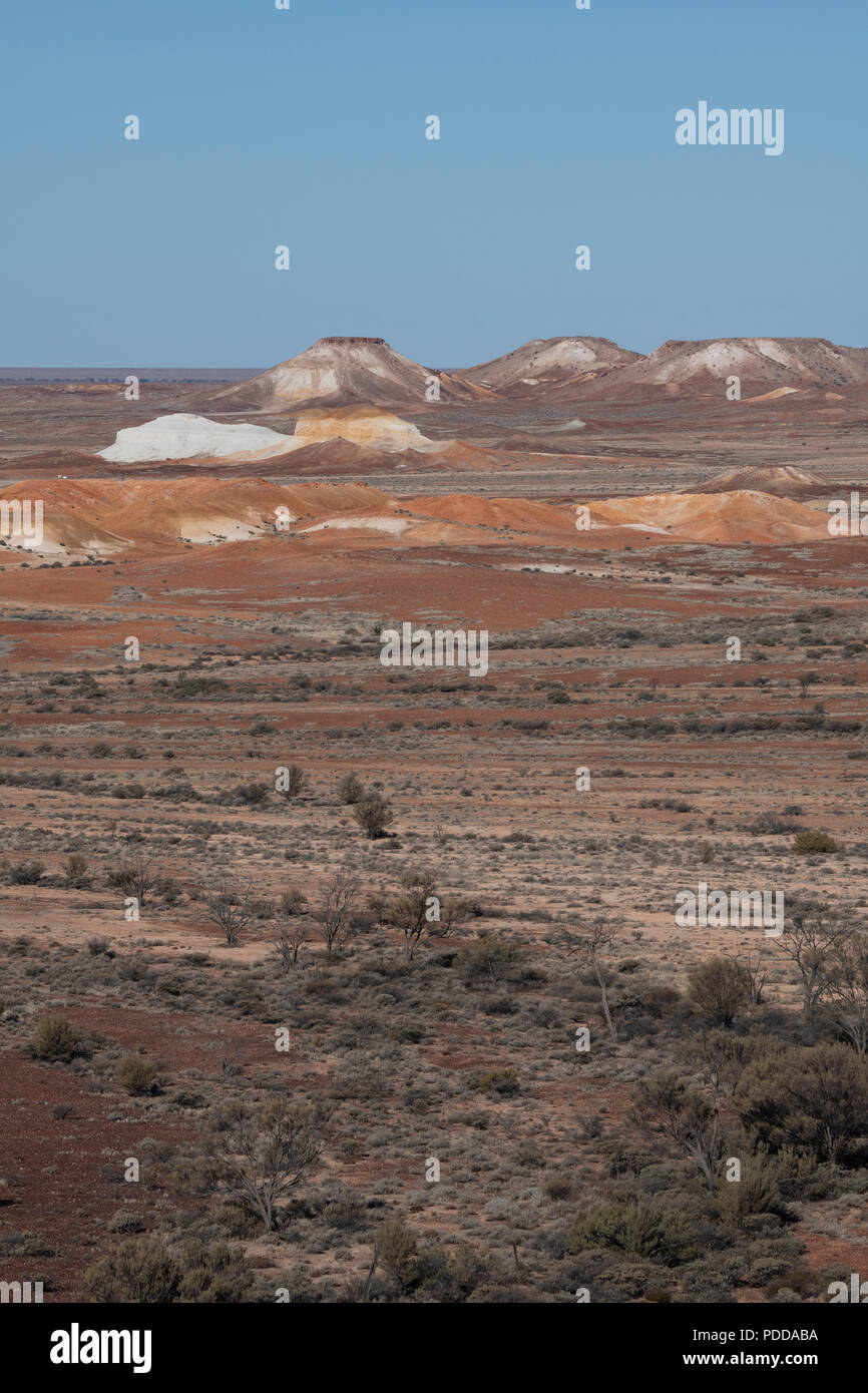 Australia, South Australia, Stuart Highway, Coober Pedy. Kanku