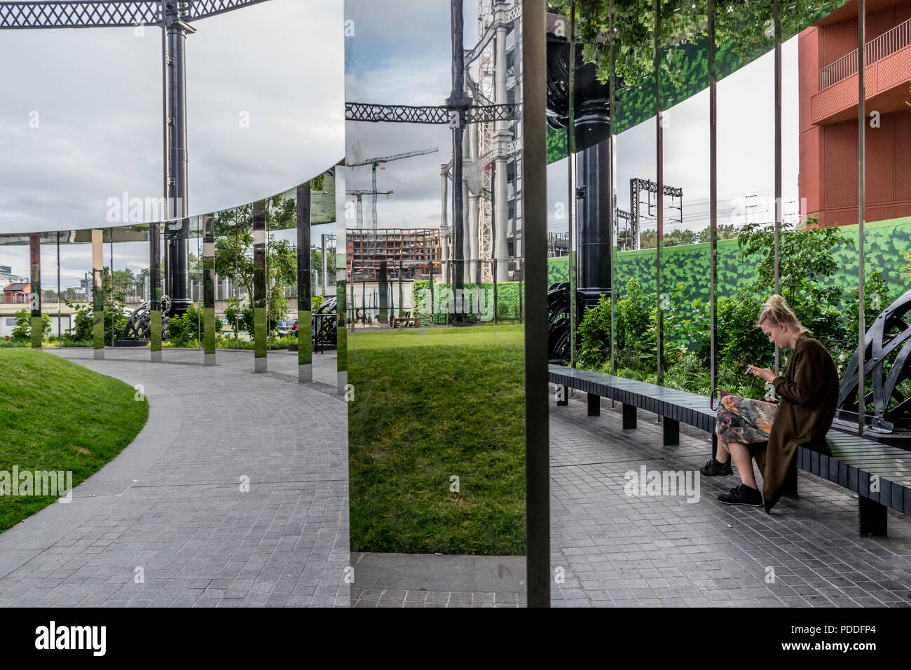 Gasholder Park Kings Cross Stock Photos & Gasholder Park Kings Cross Stock Images - Alamy
