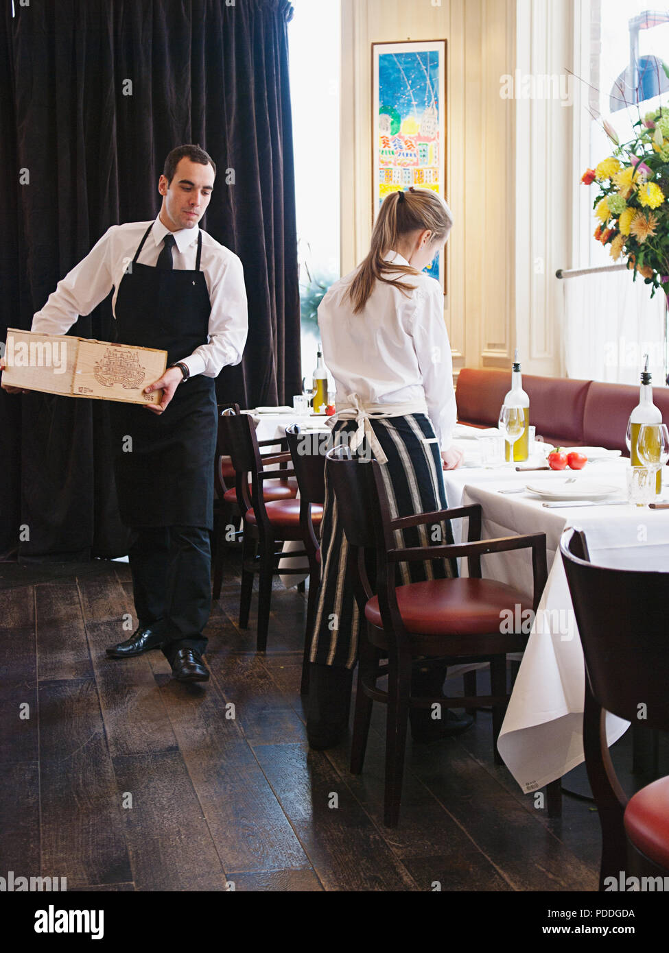 La Petite Maison Restaurant In Bond Street London Gb Stock Photo Alamy