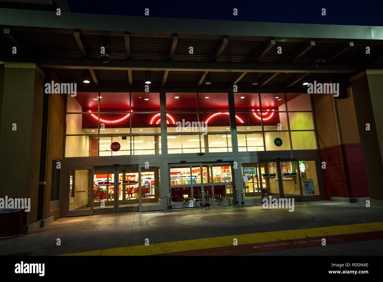 Super target logo hires stock photography and images Alamy