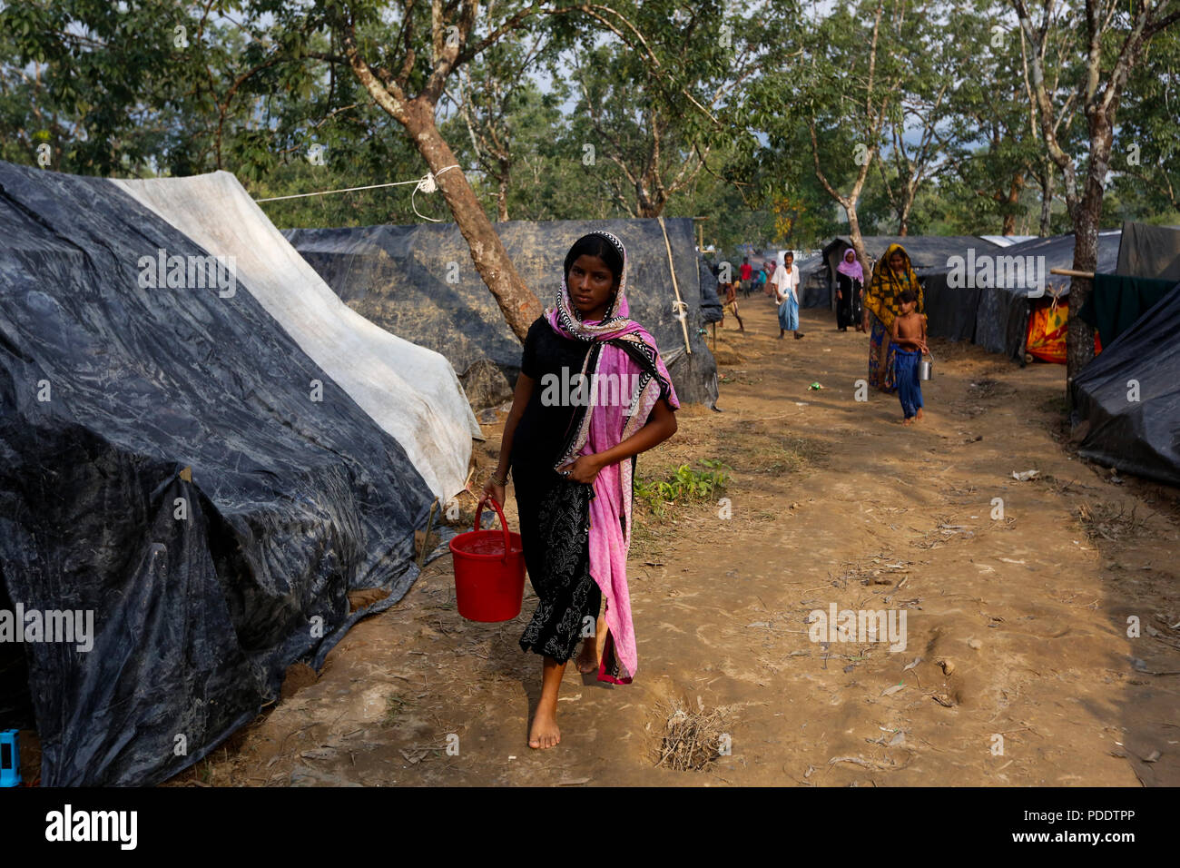 Rohingya refugees take shelter on a hill at Kutupalong, Cox's Bazar, Bangladesh Stock Photo