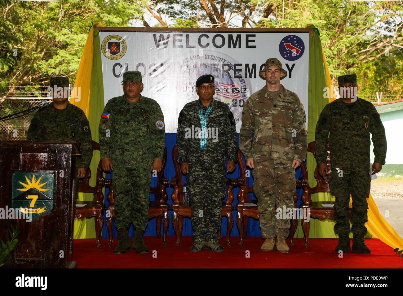From left to right) Philippine Army Lt. Col. Arnel Cabugon, commander of  the 48th Infantry Battalion; Philippine Army Col. Laurence Mina, commander  of the Joint Task Force Salaknib; Philippine Army Brig. Gen.