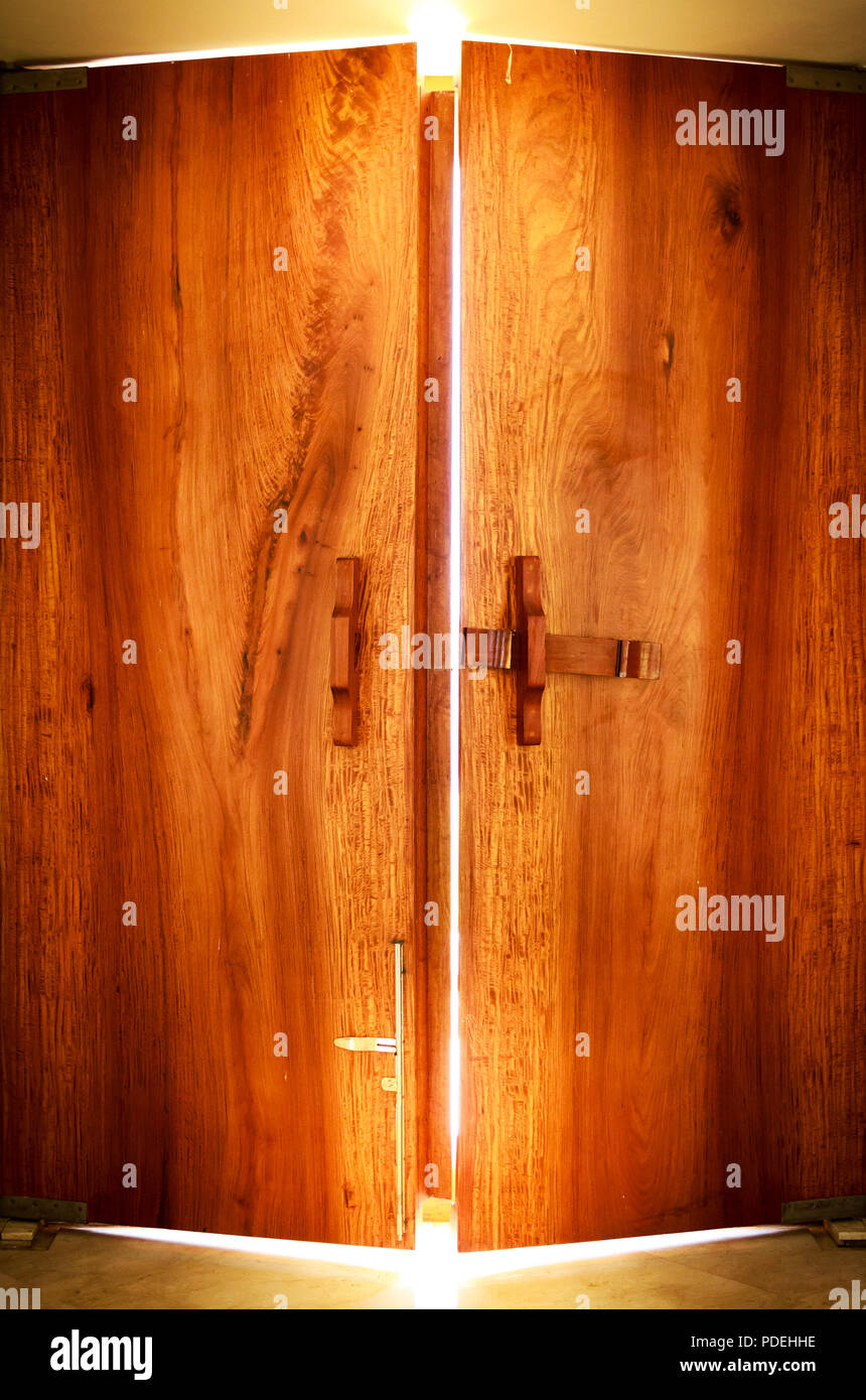 open door light Stock Photo Alamy