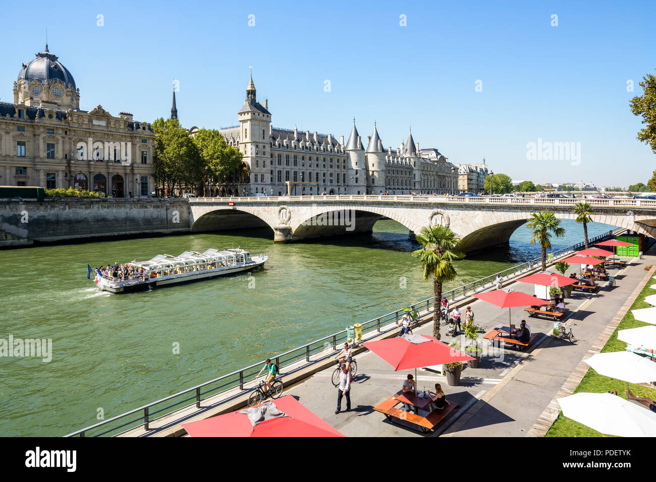 La Tour Paris Plage Stock Photos La Tour Paris Plage Stock