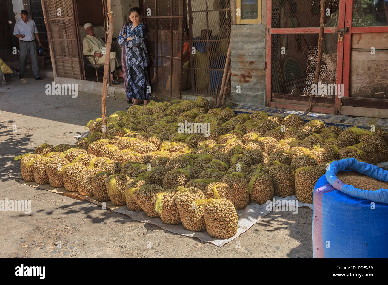 Moroccan grocery store hires stock photography and images Alamy