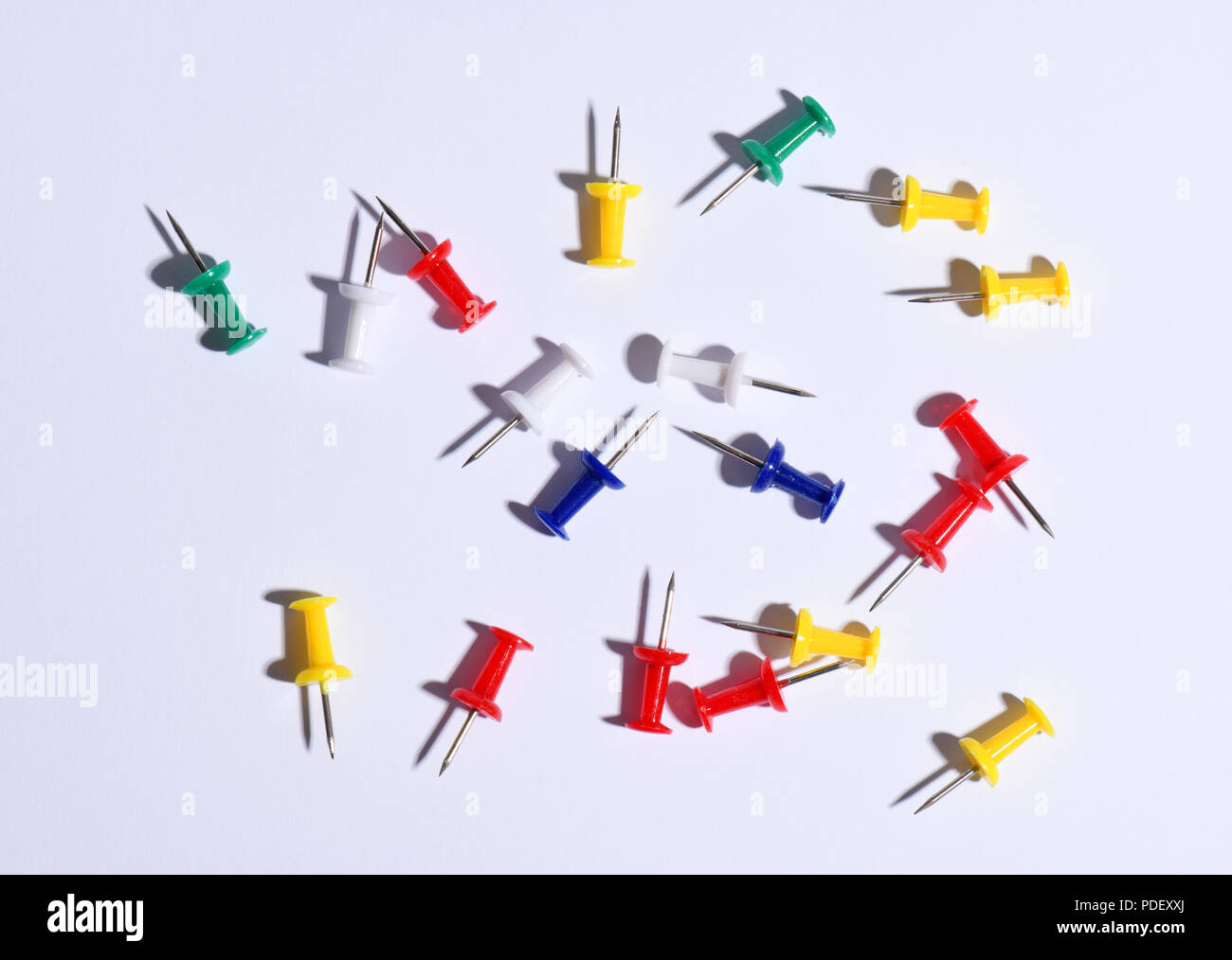 Set of colorful push pins Stock Photo - Alamy