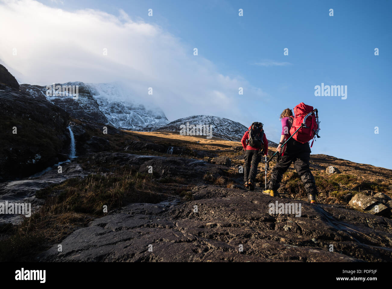 Cuillin ridge hi-res stock photography and images - Alamy
